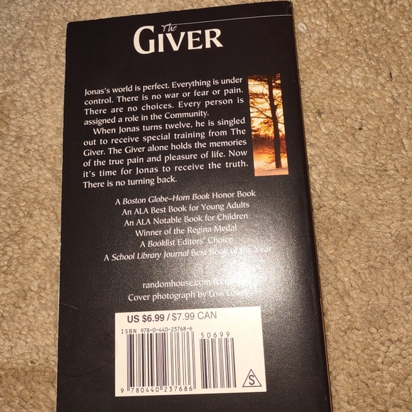 "The Giver" book - Picture 2 of 4